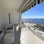 Seafront Flat *