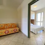 בית נופש Seafront Flat *