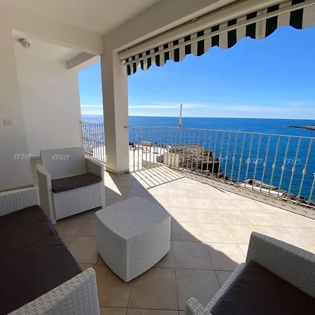 Holiday home Seafront Flat